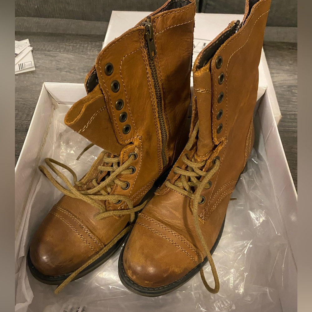 Steve Madden combat boots, brown, 8.5